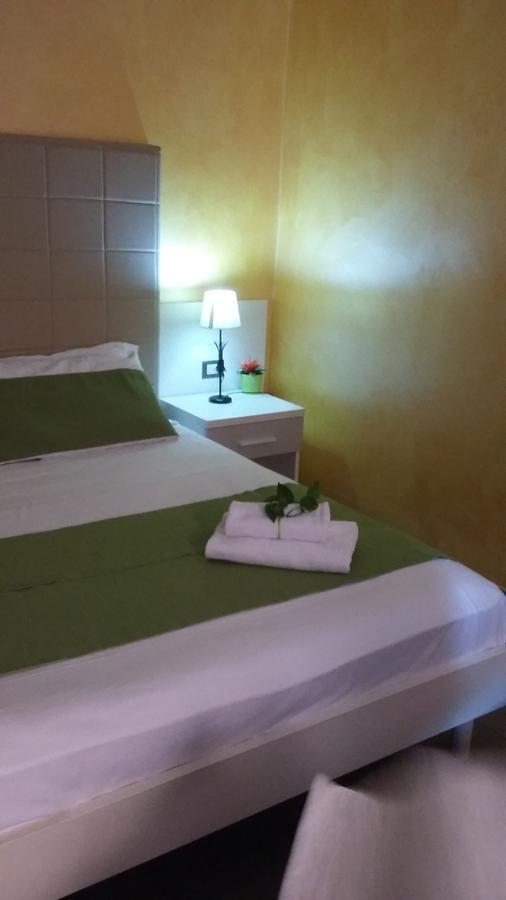 B&B Fiumicino Airport Resort エクステリア 写真